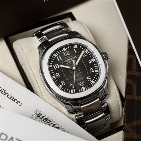 patek philippe aquanaut date steel bracelet watch 5167/1a|patek philippe aquanaut review.